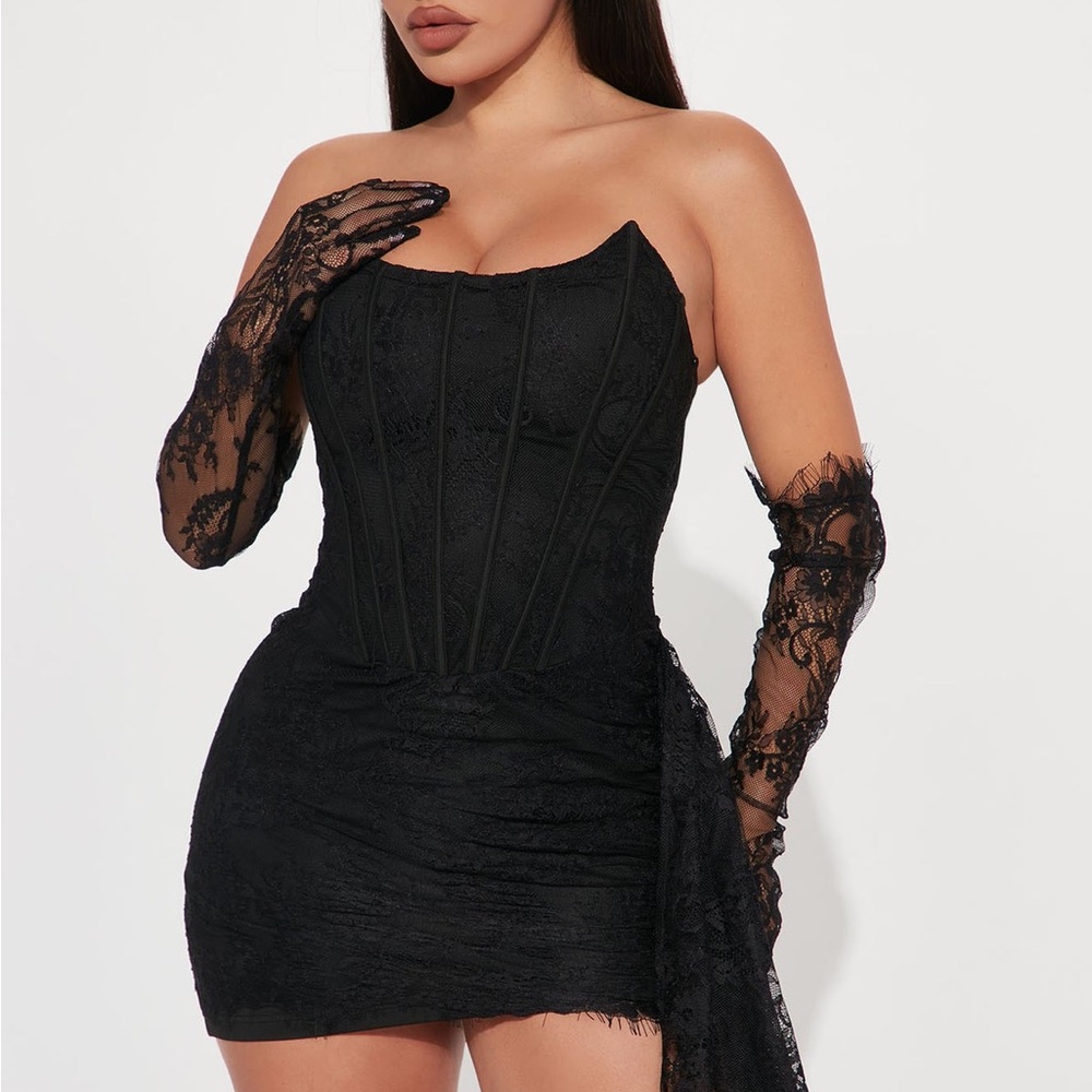 Fashion Nova Black Lace Strapless Dress